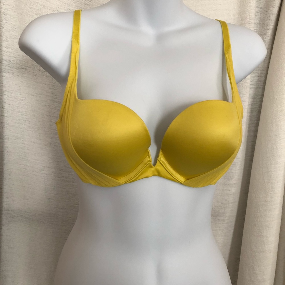 Victoria’s Secret VS Plunge Pushup Demi Bra 36B